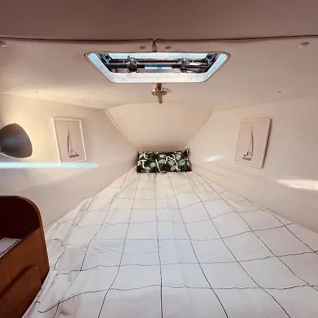 Botel Bacus - Your Floating Hideaway In *